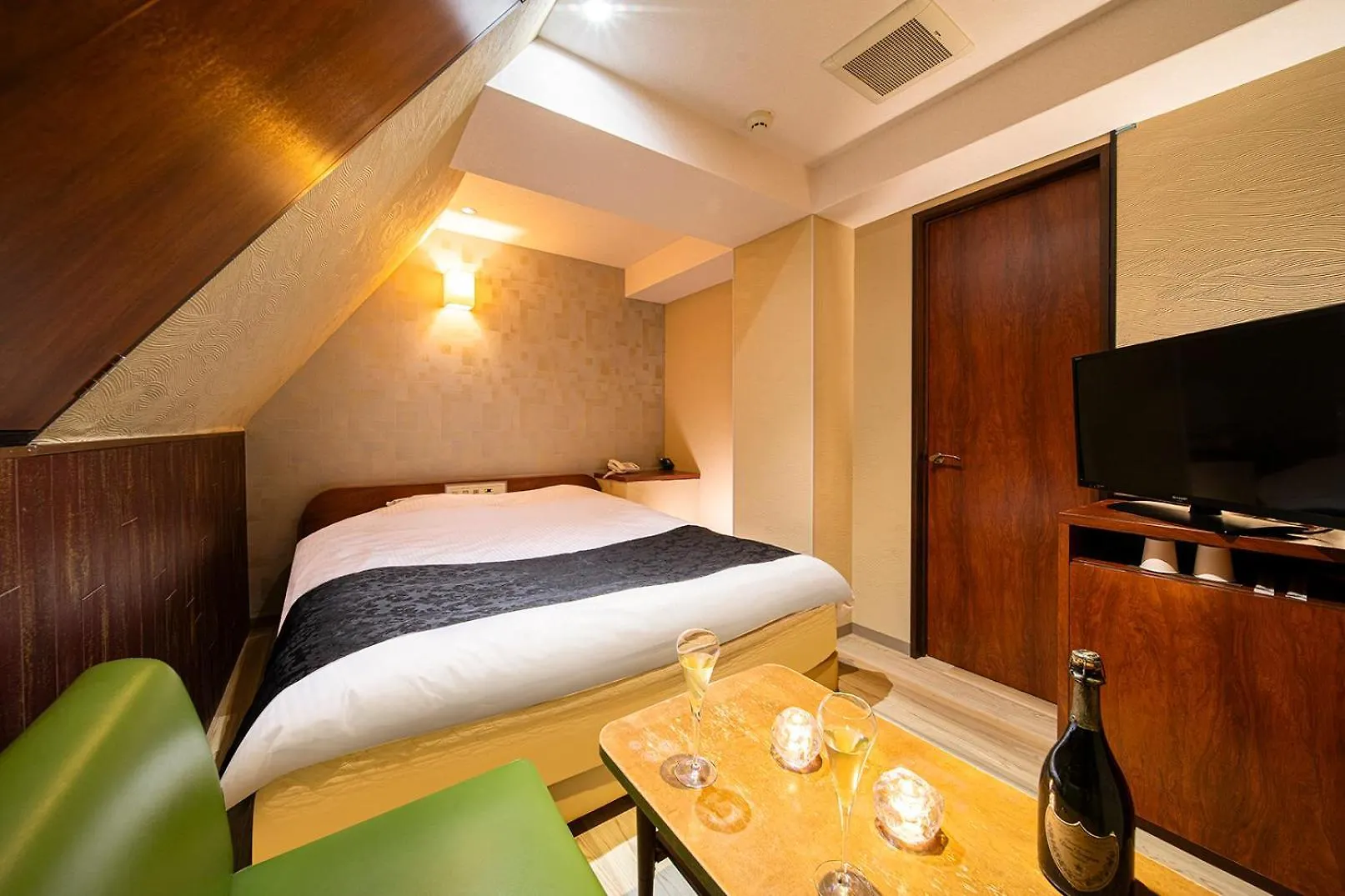 Love hotel ホテル トランス 男塾ホテルグループ (Adults Only) Kóbe